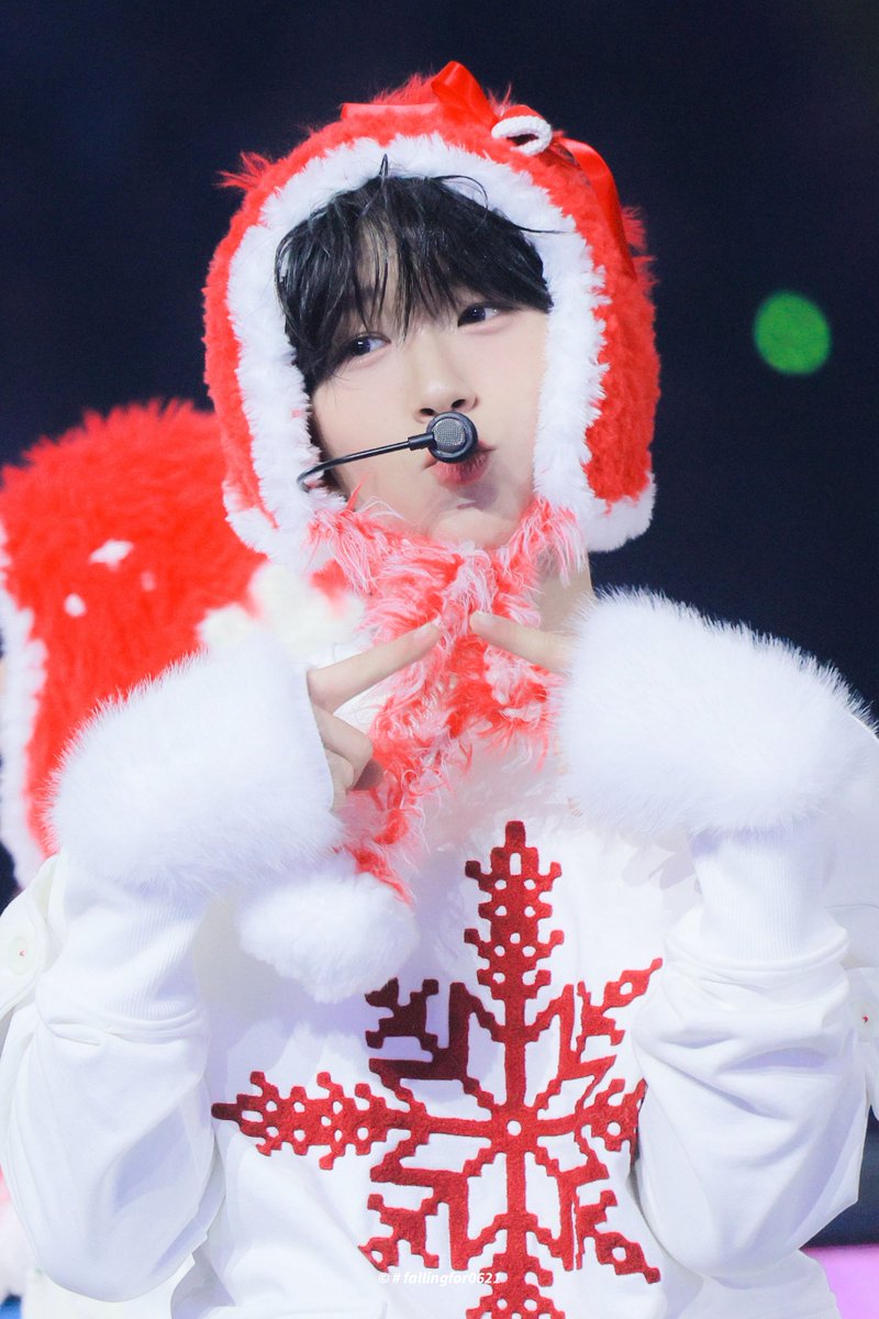 fallingfor0621's tweet image. 251225 가요대전

#재희 #ジェヒ #엔시티위시 #nctwish