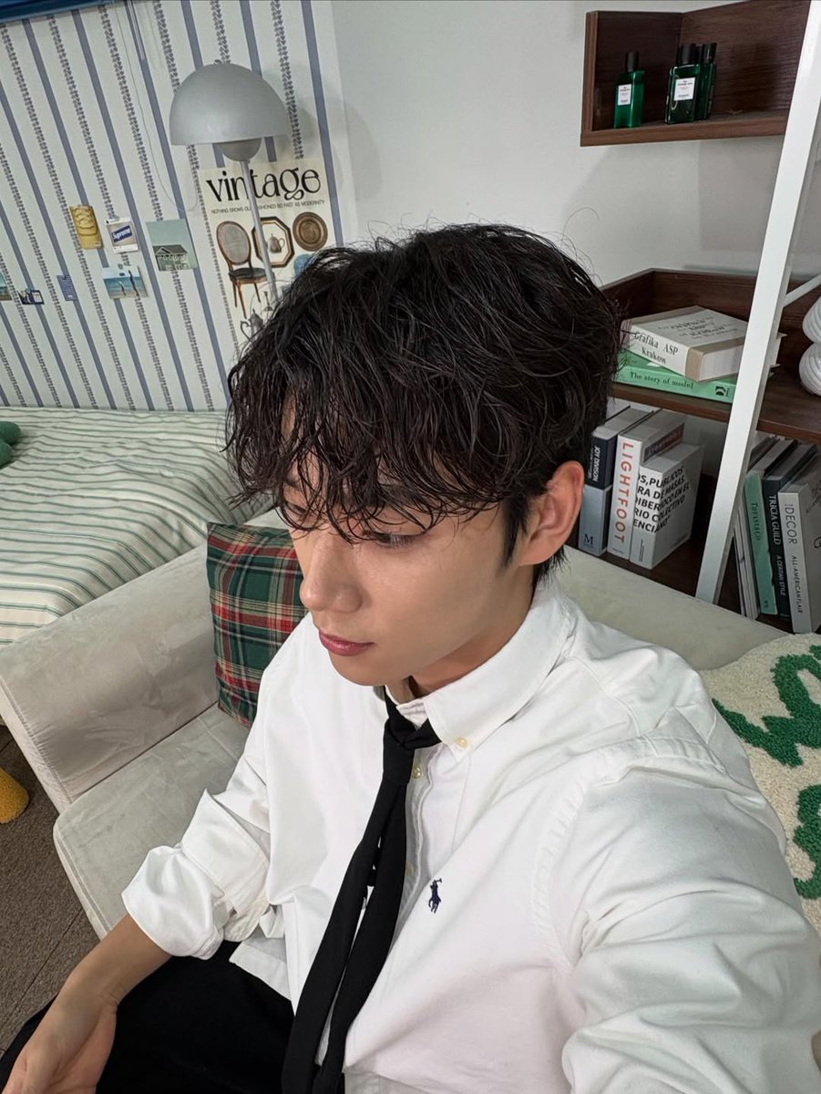 째 (@minjaediary) / Posts / X