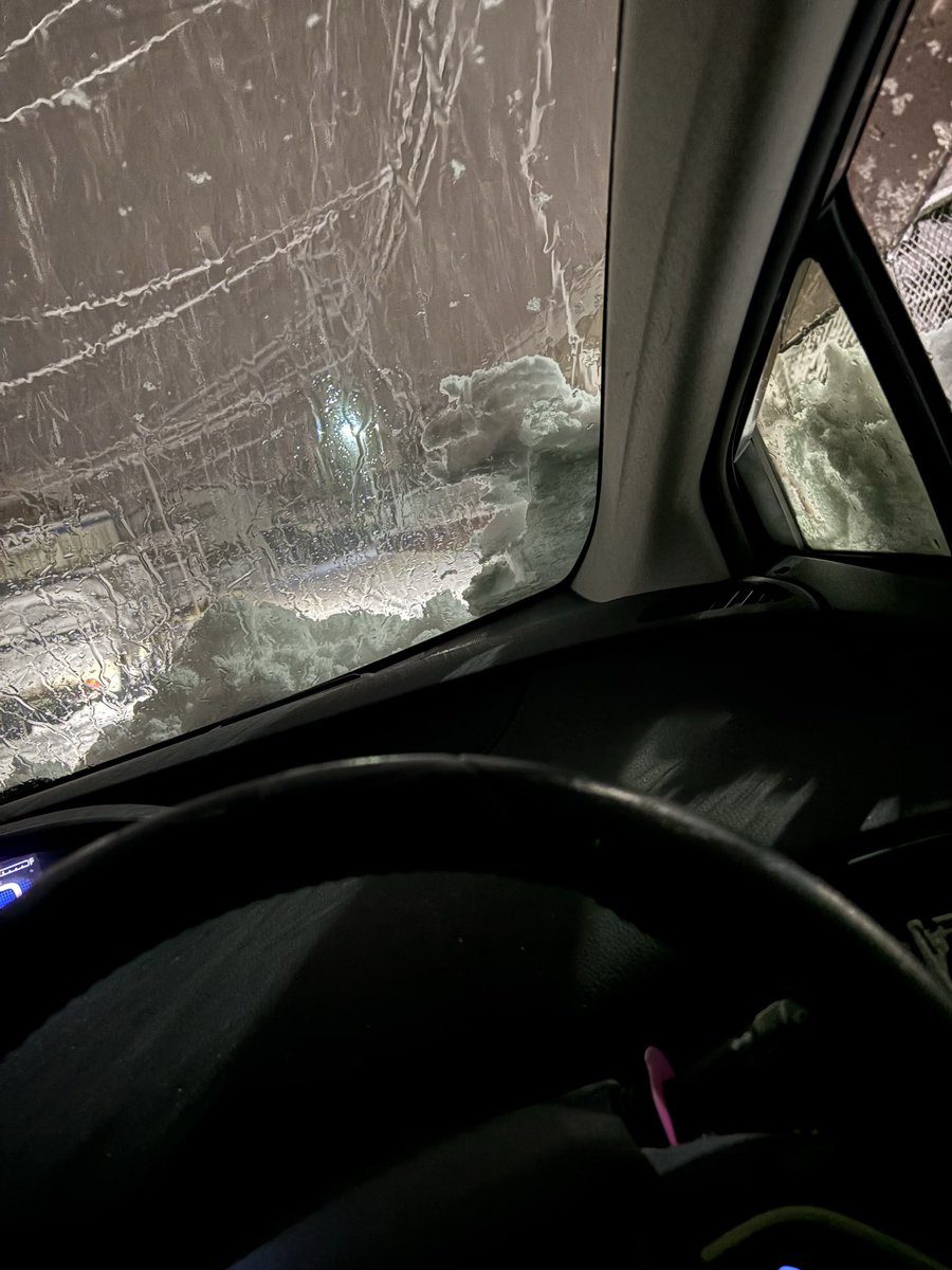 今からノンケたちとこのクソ雪の中
名古屋のクラブ行くのホンマクソ😇