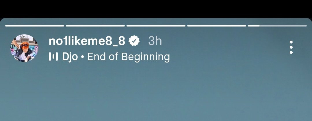 Mel_teez's tweet image. using “end of beginning” and a pic of the moon right after the man with the balloon was spotted..... i know a cb hint when i see one 🚬
(also hinting at the treasure series again btw)