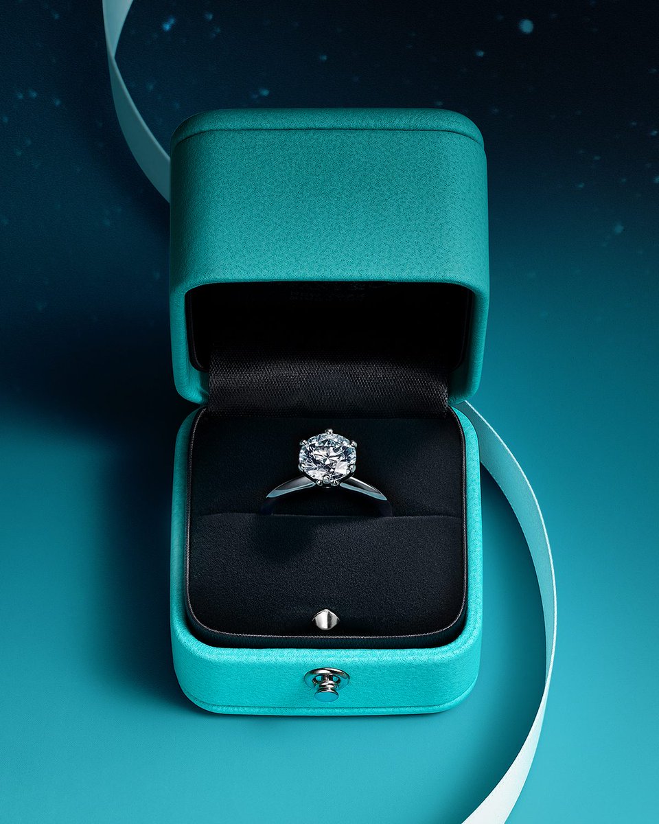 Harps_Blake's tweet image. For @MargotRRP260 

"My love, the time we have spent together has been nothing short of amazing. You are such a beautiful person and your outlook on life is refreshing... and when you know, you just know...

"Margot, will you marry me and spend the rest of your life with me?"