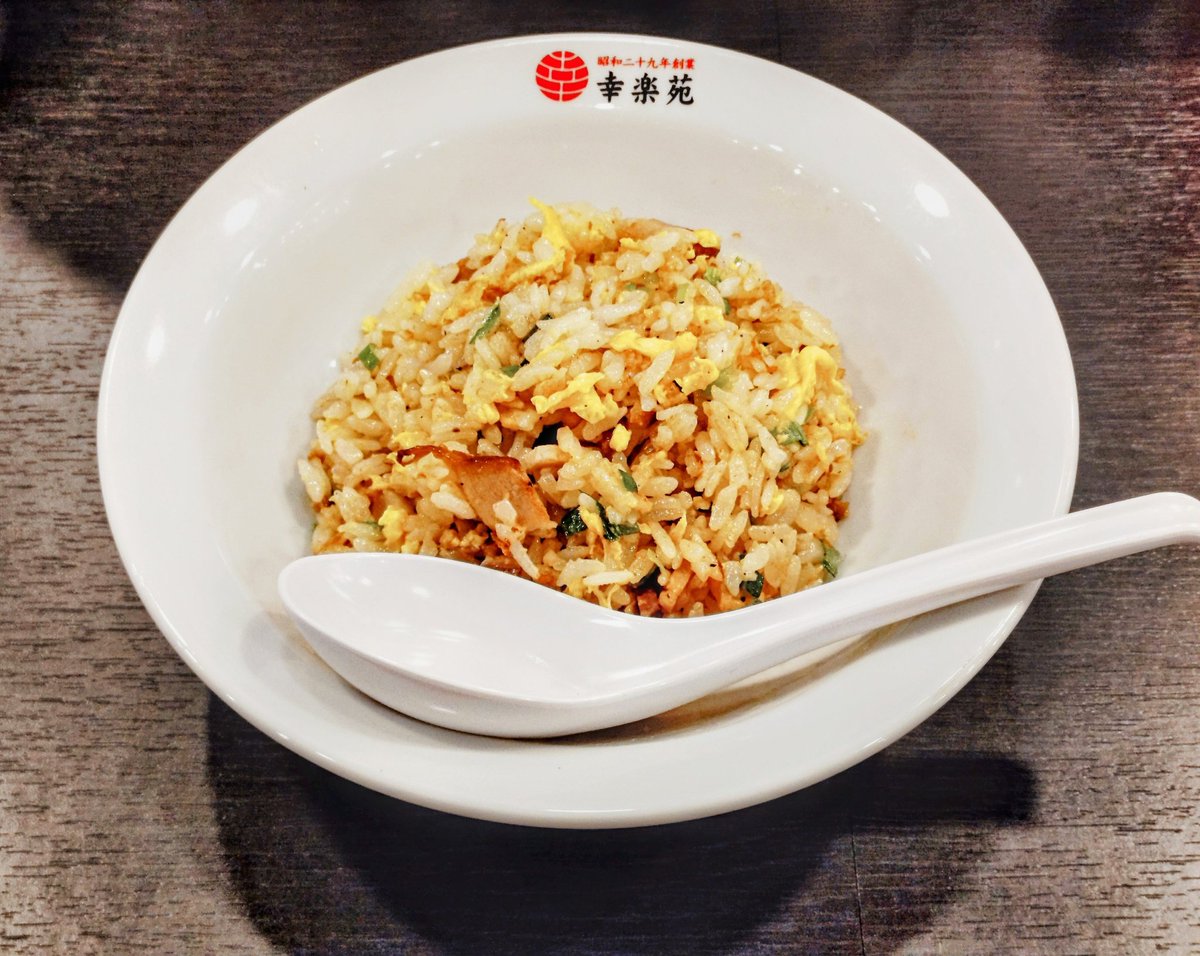 Type10Ak's tweet image. 宮城県大崎市古川、幸楽苑古川バイパス店。

ごま味噌ラーメンミックスセット1,290円。

この値段でここまで食べさせてくれるんだから凄いよなぁ。