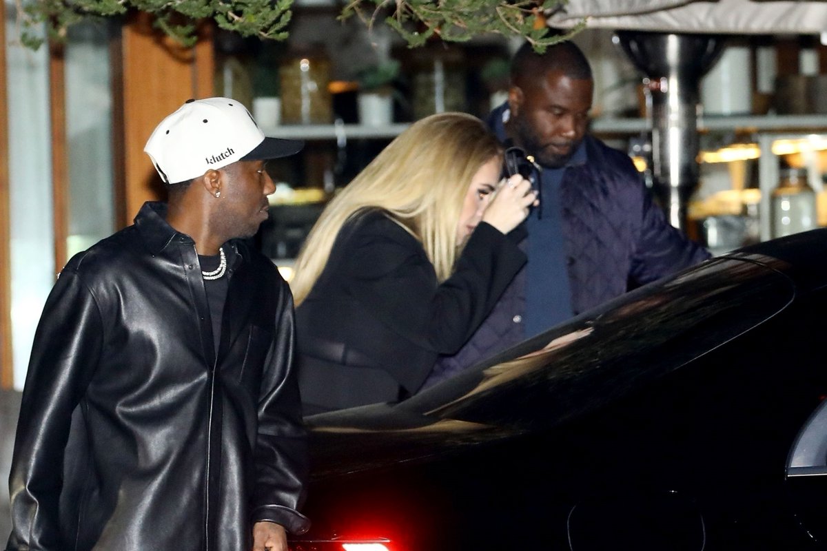taydelenation02's tweet photo. okay but her hair were so flawless this night https://t.co/lroJdmCC8e
