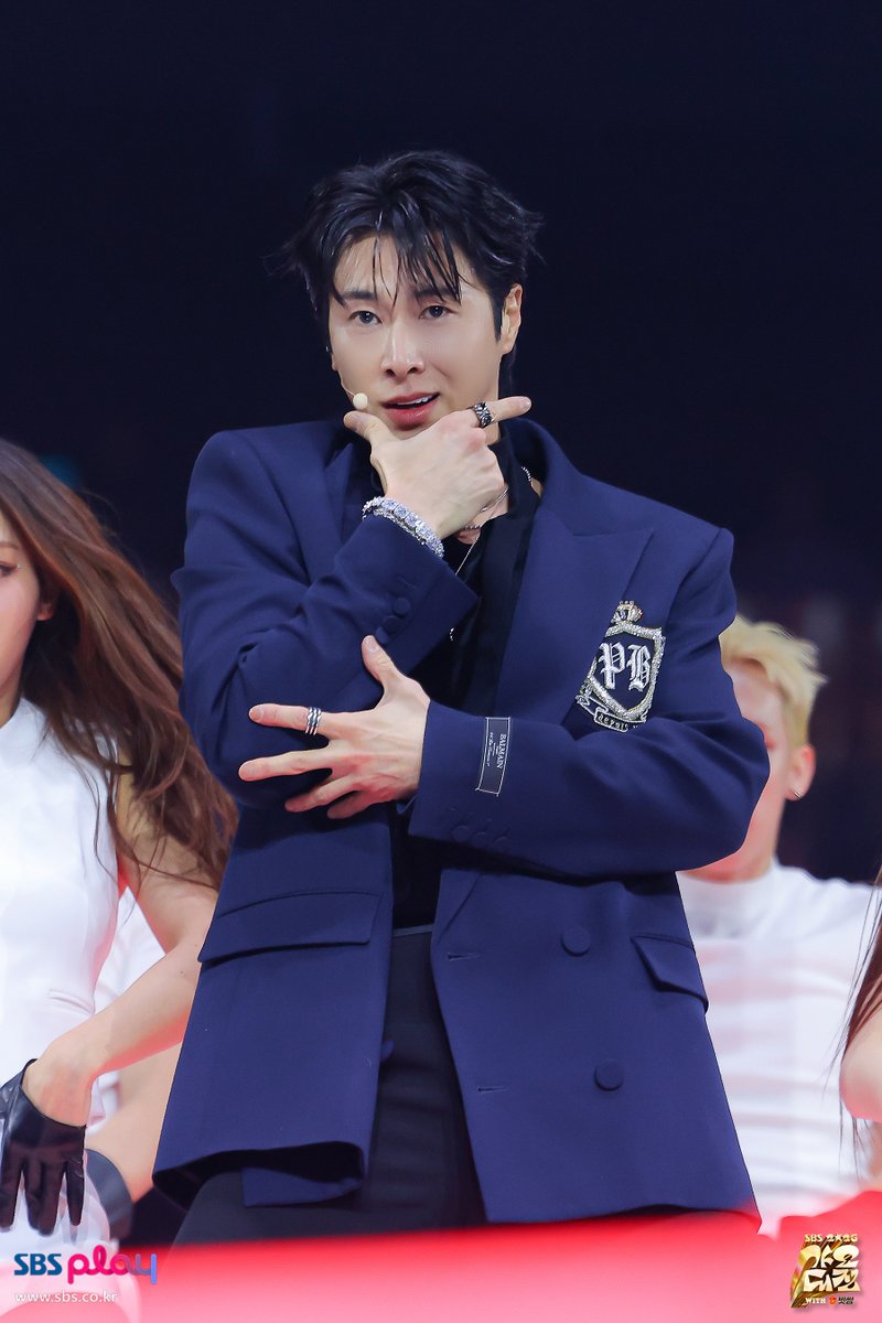 inga_sbs's tweet photo. 📍2025 SBS 가요대전🎅

유노윤호 (UKNOW) 현장포토📸

MORE🔗 https://t.co/6KRaVcmaey

#가요대전 #SBS가요대전 #2025SBS가요대전 #2025SBSGAYODAEJEON #유노윤호 #UKNOW @TVXQ https://t.co/3ojqJ88fdy