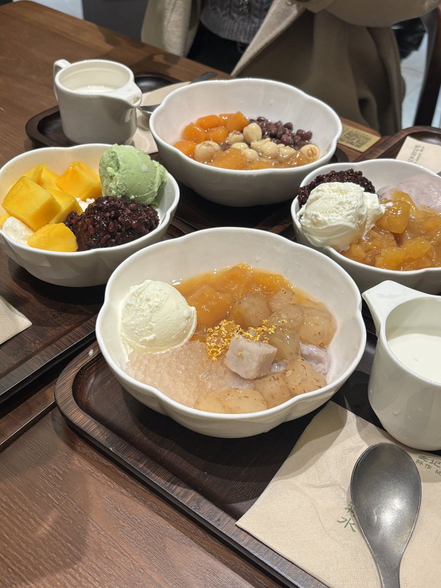 吃一颗小蓝莓🌙 tweet media