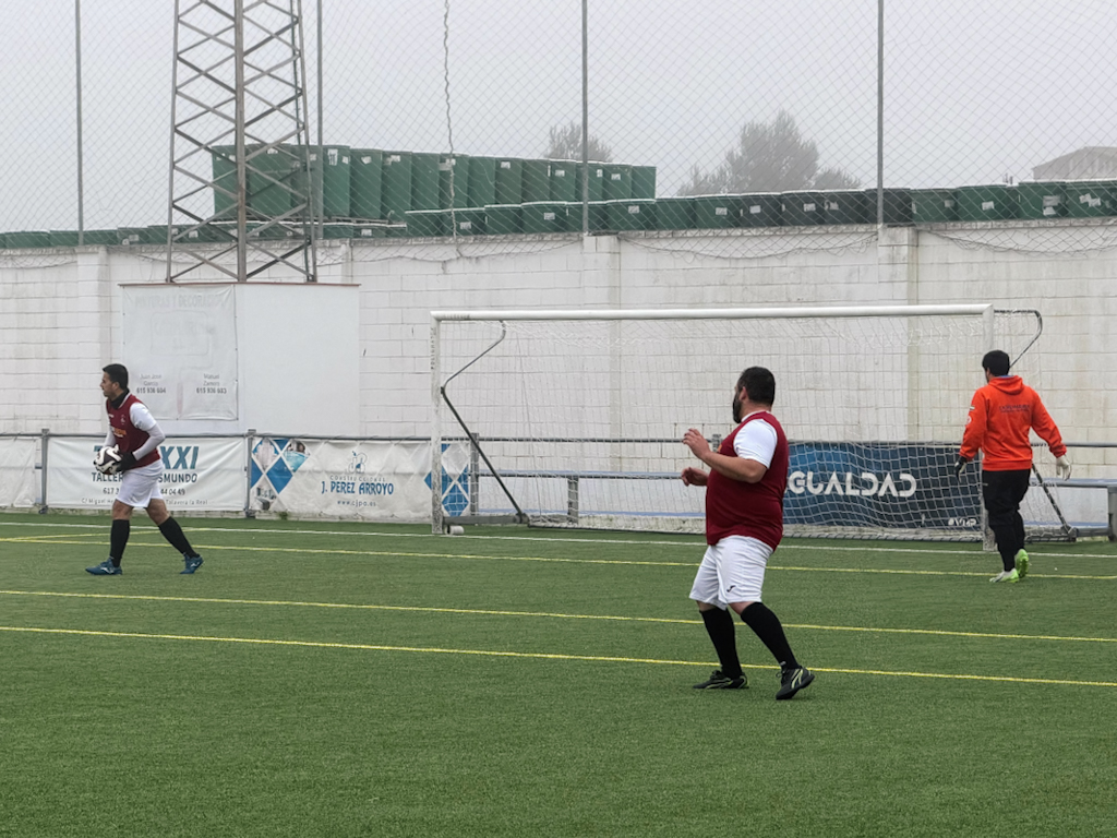 ⚽🎉 La San Silvestrada volvió a ser una fiesta del fútbol.

Nuestro campo se llenó de deporte, risas y buen ambiente gracias a todos los que participasteis un año más. El fútbol poblanchino sigue demostrando que es unión, convivencia y pasión compartida.

Gracias a todos los