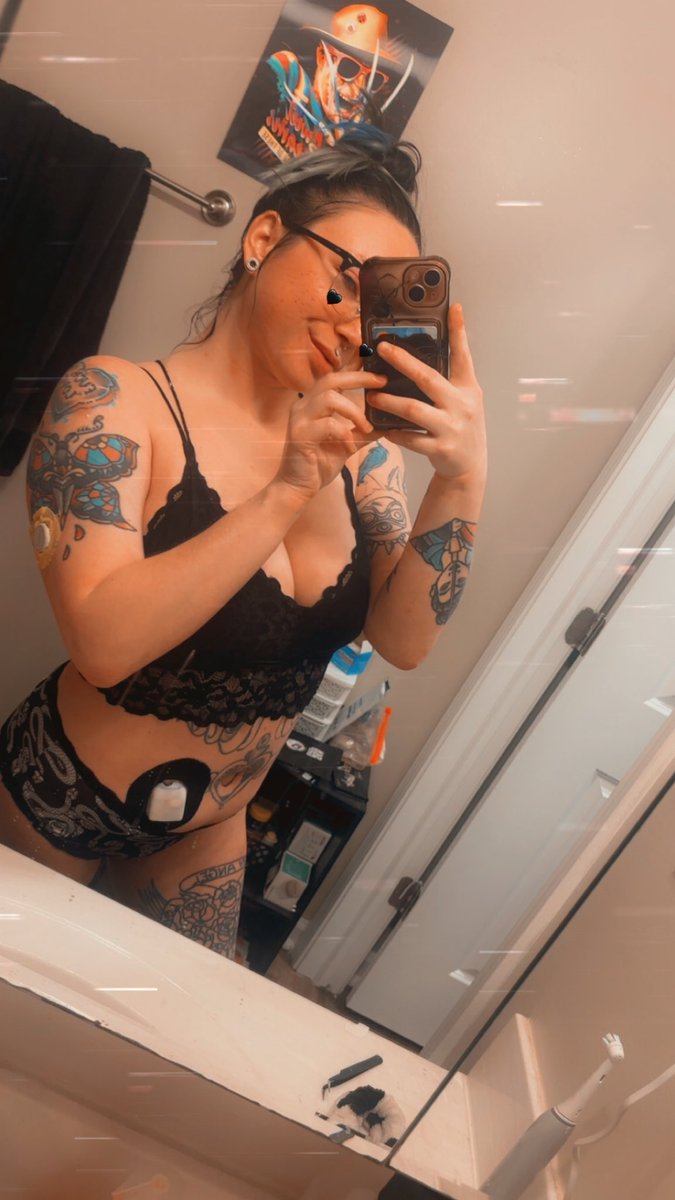 lunabby5's tweet photo. https://t.co/TO07GyyCrL https://t.co/RWedgrzMmj