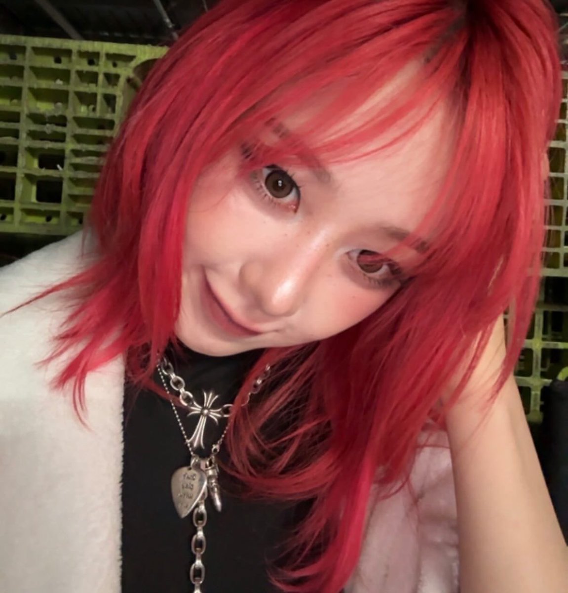 zzum_213's tweet image. 지잴님새해폭격뭐지?…………….너무힘듭니다저