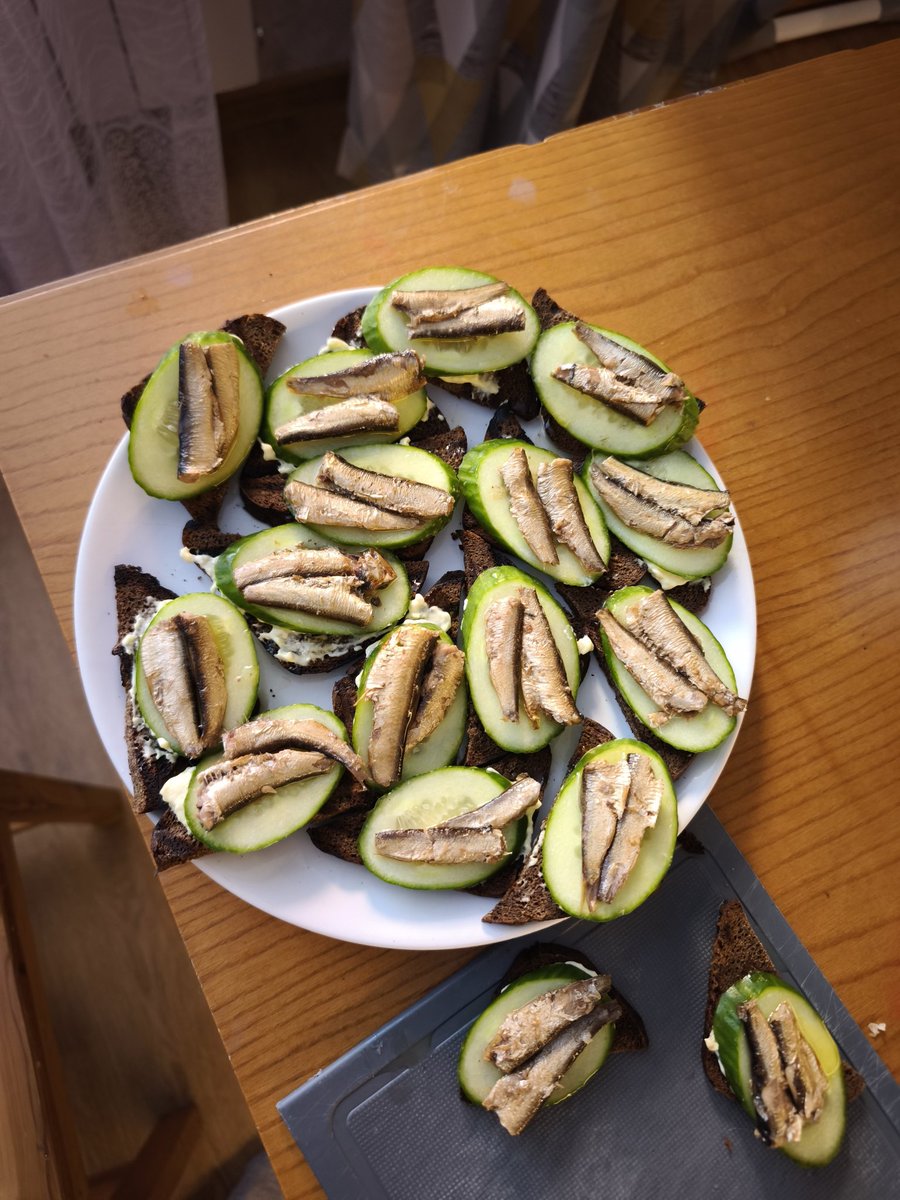 Приготовил порцию наркотиков.