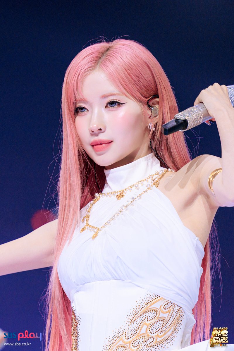SBS 인기가요 (SBS Inkigayo) tweet media