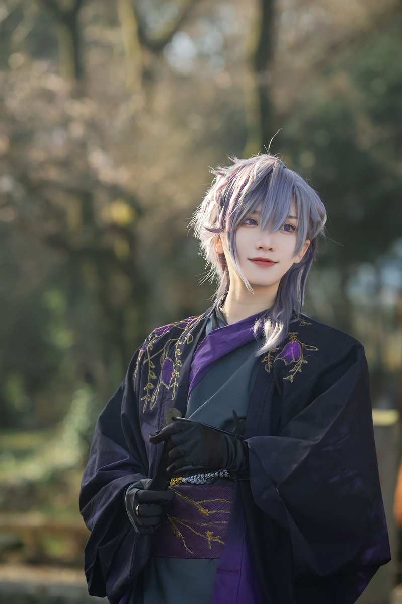 明けましておめでとうございます！東京来て仲良くしてくれた皆様も未だに仲良くしてくれる九州の民も今年もよろしくお願いします😤

新しいコスもイベントもたくさんやっていきたい2026