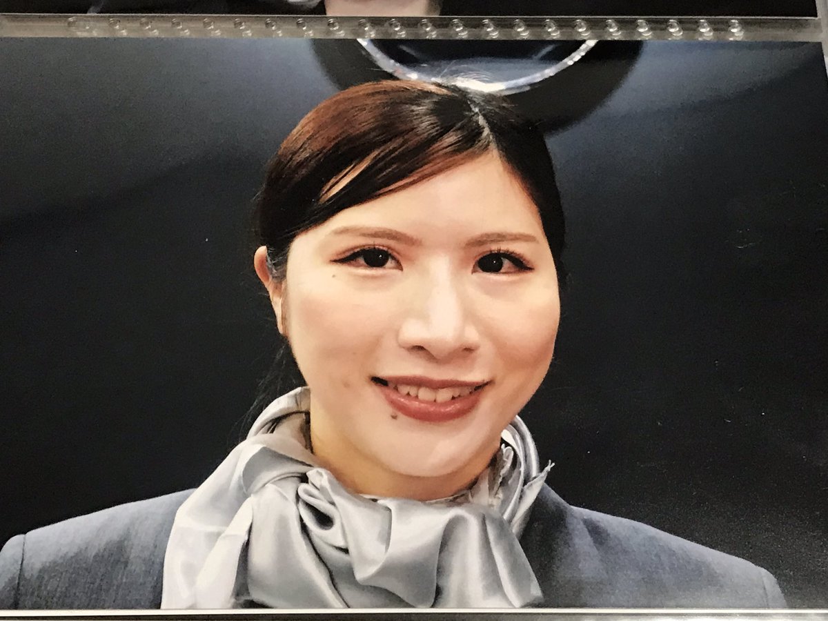 tomoyoshi6231's tweet photo. 2025年12月7日(日)
第13回大阪モーターショー
ベンツブース受付にて
#第13回大阪モーターショー @motorshow2023 
#ベンツブース @MercedesBenz_JP 
#石田理紗 @ishidarisa_623 https://t.co/D6KE520Fo5