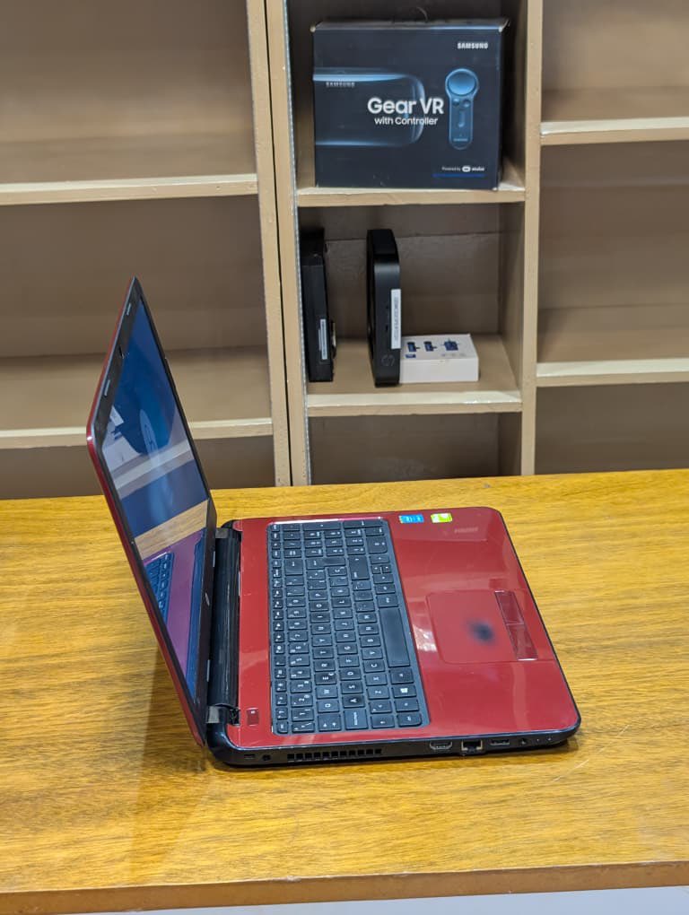 KwabsGroups's tweet image. Budget Gaming and Programing 
HP notebook 15 Laptop 
|| Intel ®️ Core i7 ™️ 5th Gen ||
|| 8gig Ram 256gig Ssd ||
|| Speed 2.4 ~ 3.0 @4CPUs||
|| Nvidia GeForce 820M  2gig Dedicated||
|| 15.6, Num slot, USB 3.0, BT/WiFi, Pre-owned 🔋||
🏷️2200 GHC
0240418185