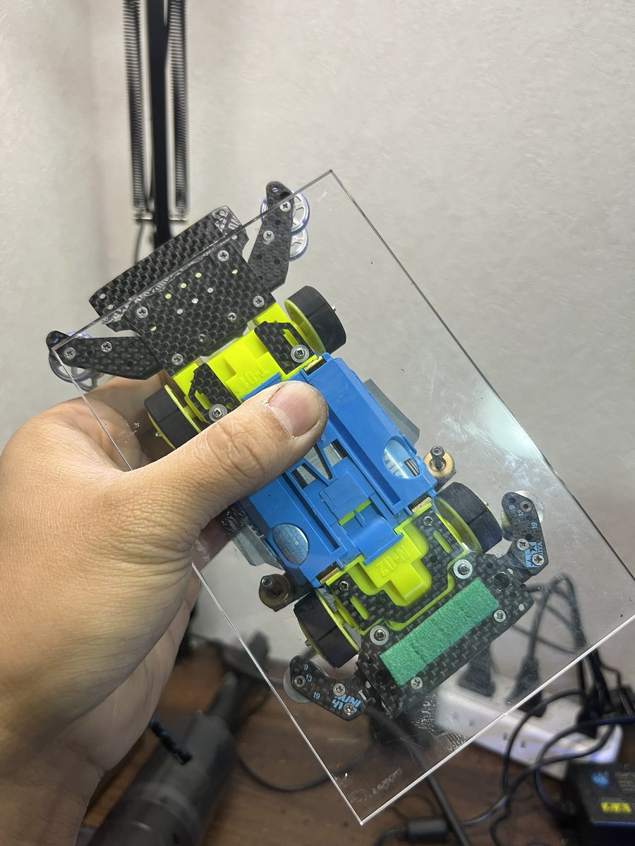jninodr7598's tweet photo. タイヤ作り完了！それは難しい @nugrizz_ph https://t.co/PpDxLjVjPv