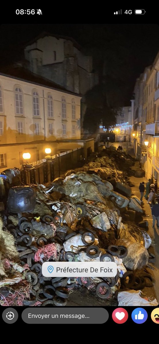LeDirectInfo's tweet image. ALERTE 🇫🇷

- Les agriculteurs ont été mobilisé toute la nuit pour bloquer l'accès à la préfecture de Foix, alors que le préfet de l'Ariège a décidé d'abattre un nouveau troupeau de 113 vaches pour aujourd'hui.

Un ♥️ si tu soutiens les agriculteurs 

Pour suivre l’actualité,…