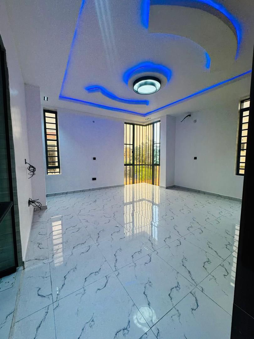 Mideproperties's tweet image. NEWLY BUILT 4 BEDROOM  DETACHED DUPLEX WITH BQ

📍Location: Ogba ikeja,Lagos 

📌  Price : 260M (Asking Price)

📖Tittle: Certificate of Occupancy