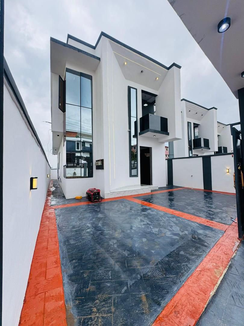 Mideproperties's tweet image. NEWLY BUILT 4 BEDROOM  DETACHED DUPLEX WITH BQ

📍Location: Ogba ikeja,Lagos 

📌  Price : 260M (Asking Price)

📖Tittle: Certificate of Occupancy