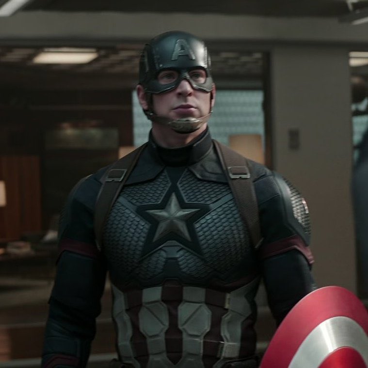 Mandevil23's tweet photo. steve rogers and sam wilson are both captain america https://t.co/dOr9R1bZ9w