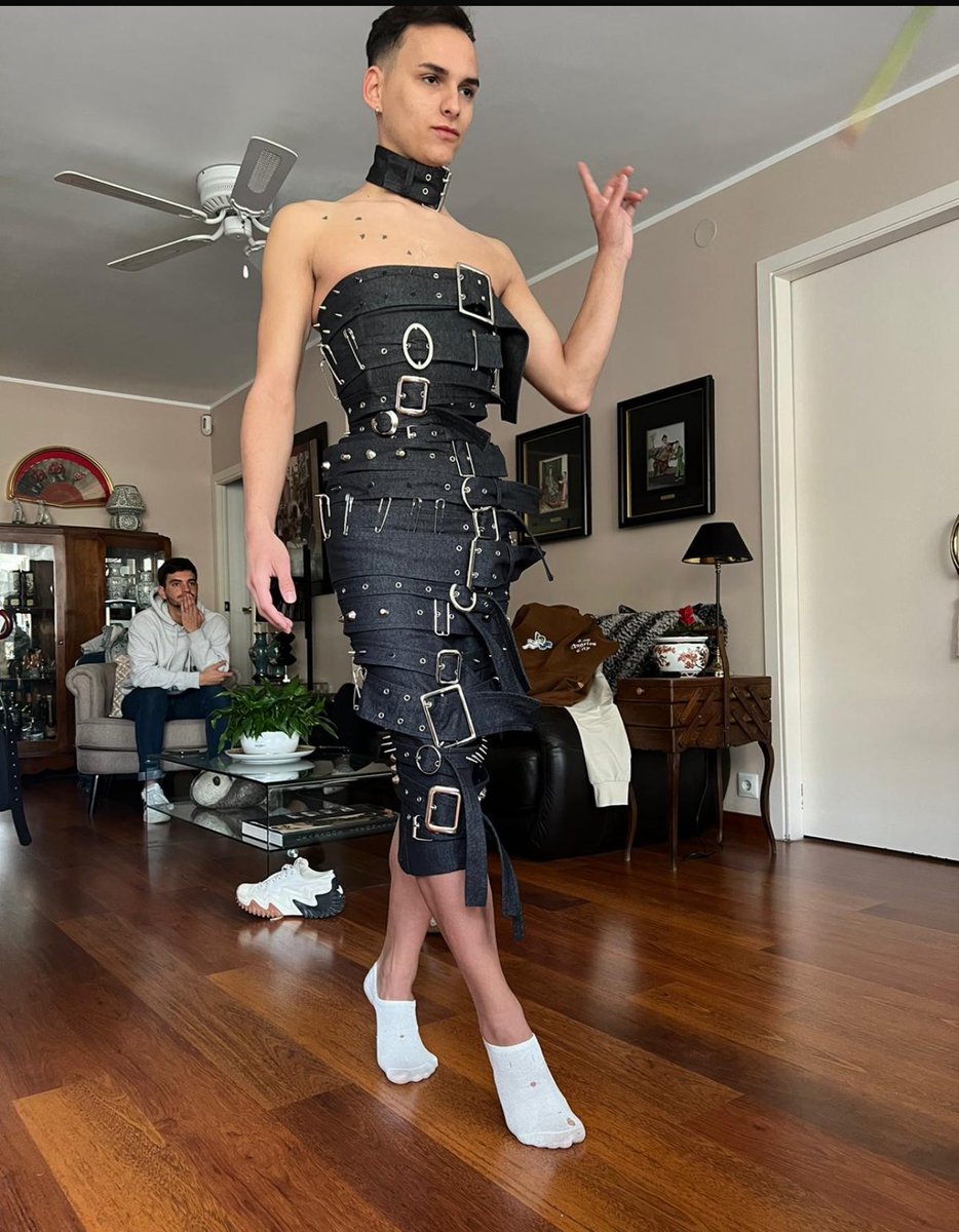 itsagittaria's tweet image. Aun estaba calvo chicas no me jusgueis