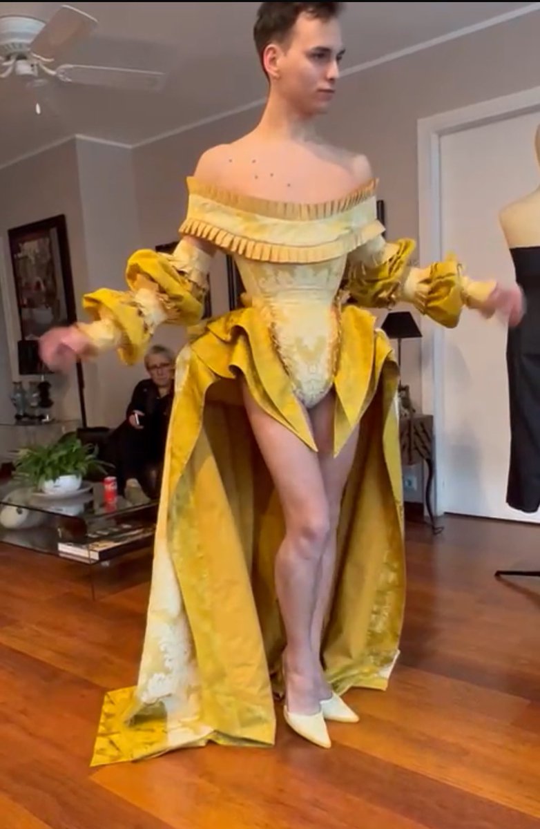 itsagittaria's tweet image. Aun estaba calvo chicas no me jusgueis