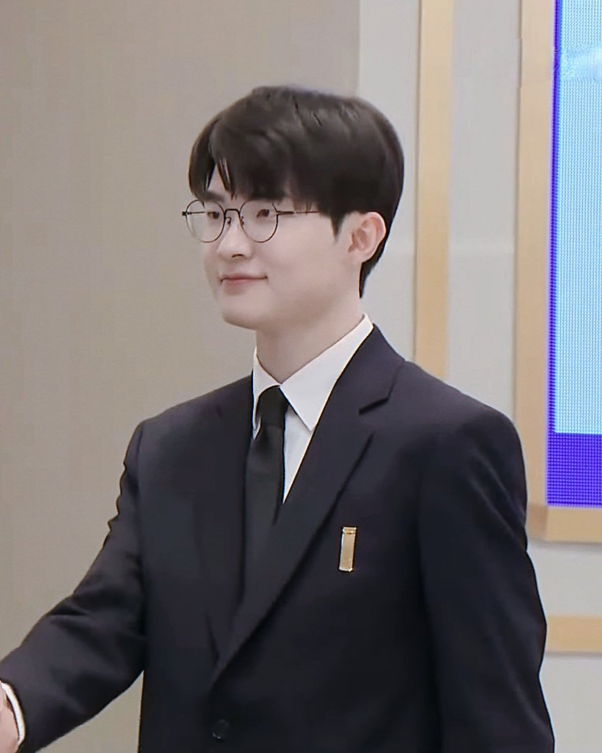 RT @ff_gg_l0l: ²⁶⁰¹⁰² ⁝ ⊹ ⁝ ✧ ⋆ . ♡