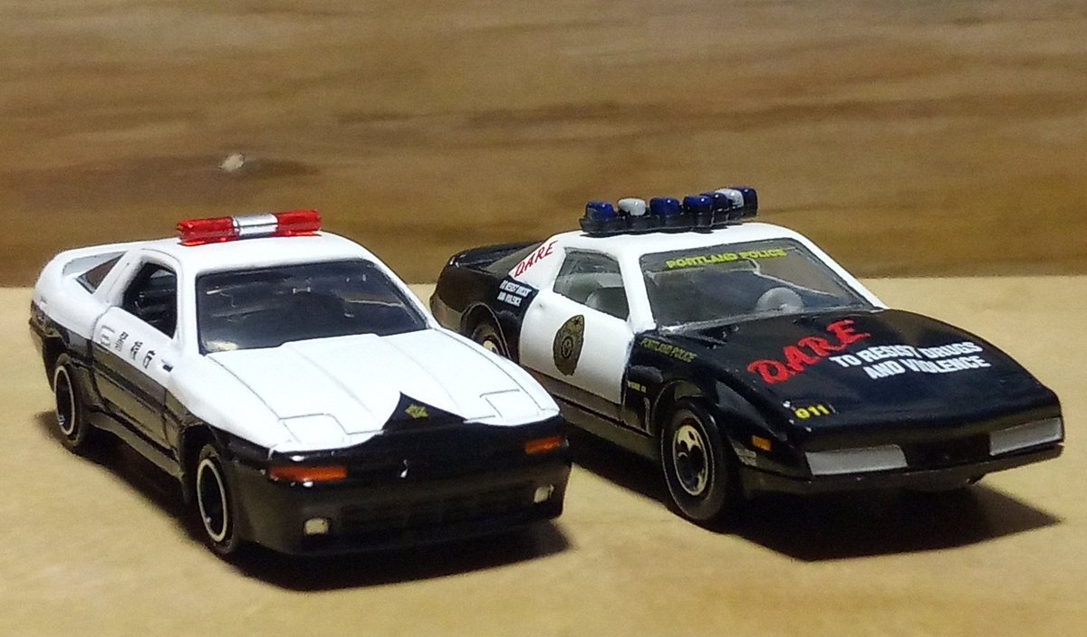 追加で #トミカ ギフトのバラシ覆面仕様と並べて📸こちらはダクト付き