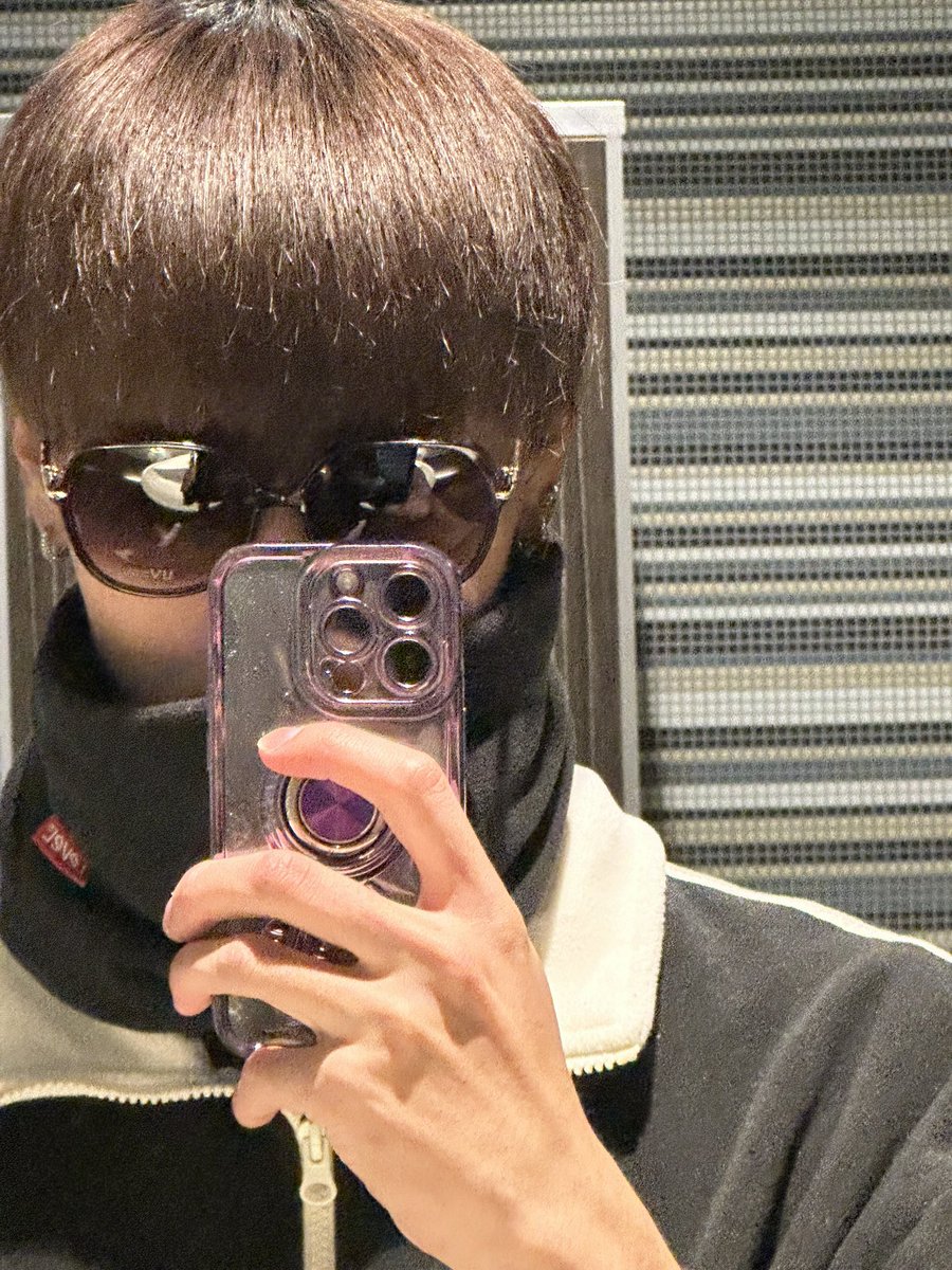 _lxllzy's tweet photo. 長髪か短髪
みんなどっち派？？？ https://t.co/K1sPVve7Sv