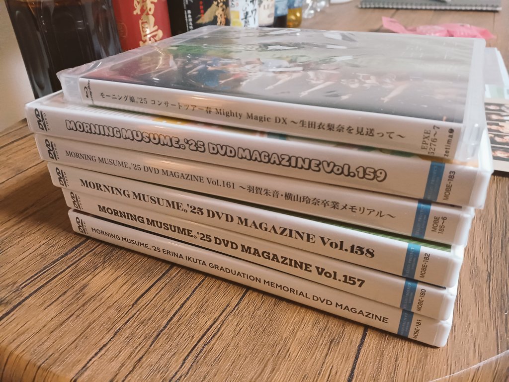 正月休みを使って在宅ヲタクムーブぶちかましてる🏠️