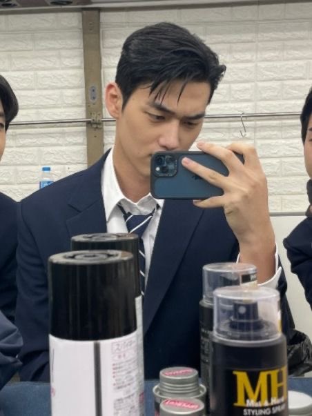 femjoowon tweet media