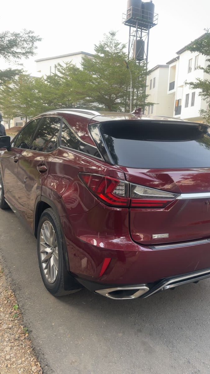 Samuelb18334623's tweet photo. *🔥DISTRESS SALE 🚨*
*FEW MONTHS USED BELGUIM STANDARD 2020 LEXUS RX350 WITH ORIGINAL CUSTOM DUTY ✅*
*₦45,000,000* https://t.co/mp8VkHlo7P