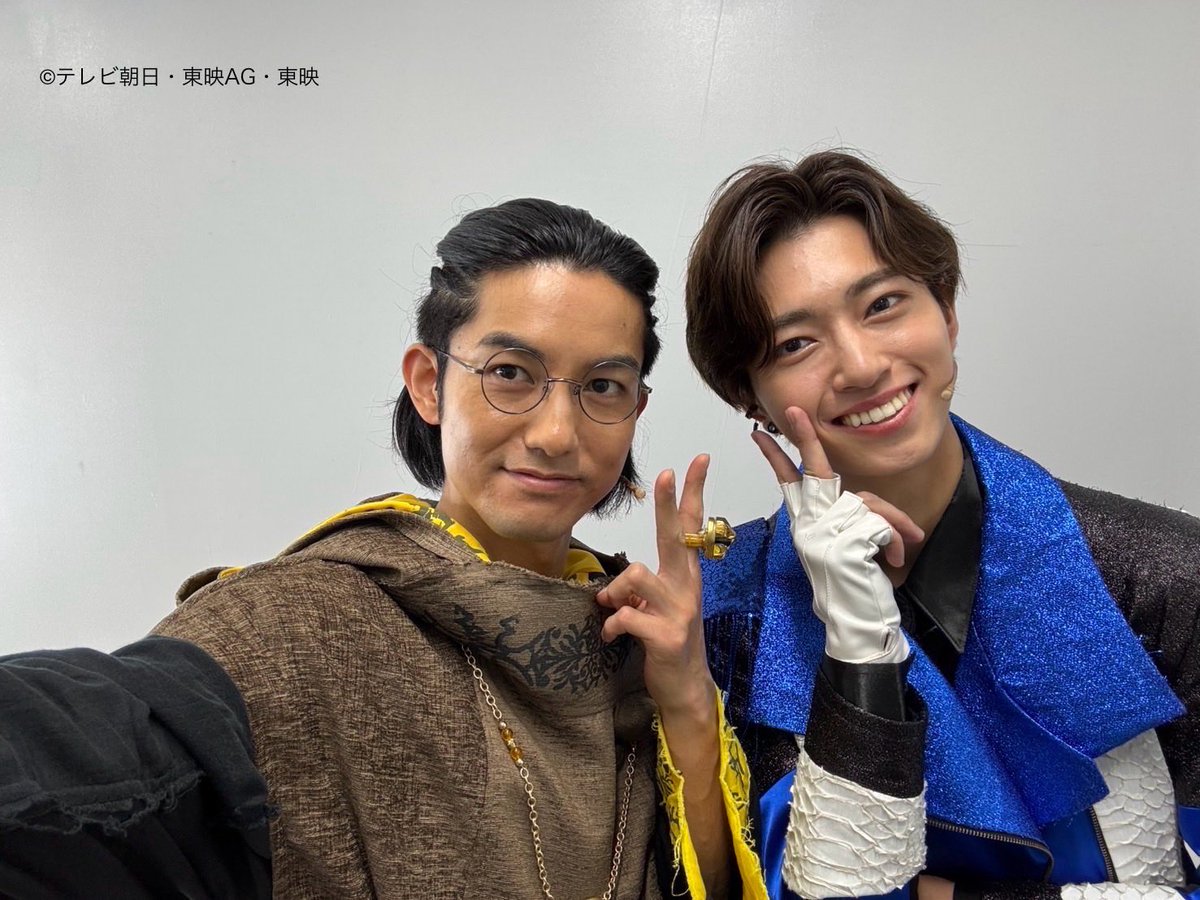 kanda_masakazu's tweet image. 本日もGロッソにご来場いただきまして
誠にありがとうございました！

明日もお待ちしてます🦖✨

お手紙も受け取らせていただきました！
ありがとうございます🙇‍♂️
#ゴジュウジャーショー
#第3弾