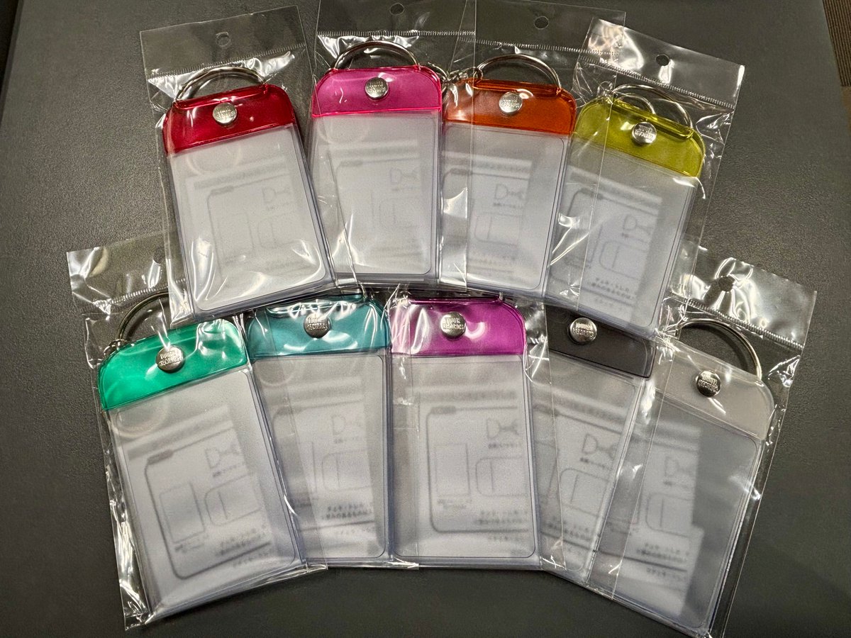 推し活グッズ】 タワレコ チェキ・トレカキーホルダー