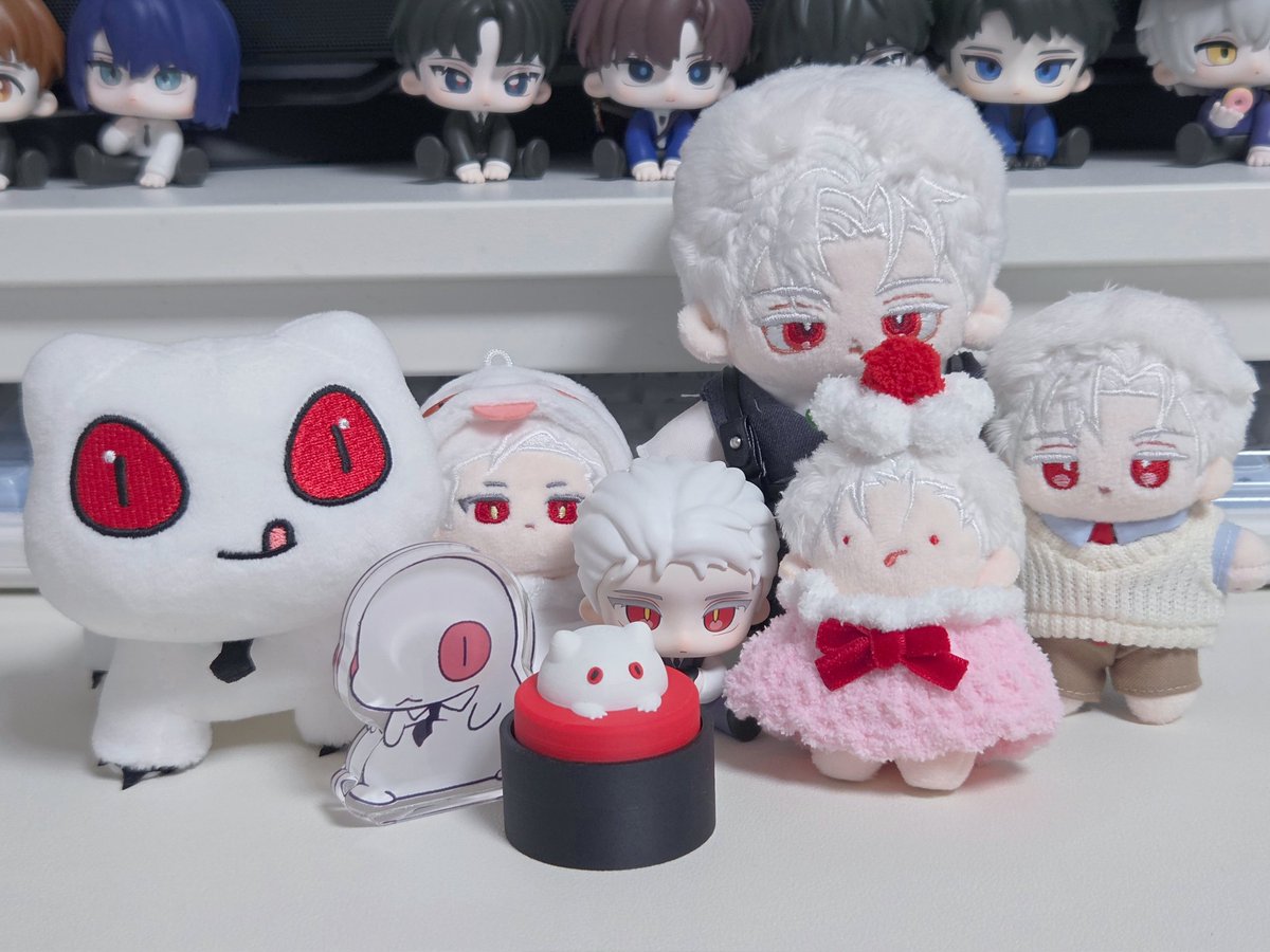 yong07150820's tweet image. 도마뱀 과장님 생신을 축하드립니다🎉

#RT 추첨 1분께 게롱 클리커 보내드려요!
키링 고리 추가도 가능합니다😆

추첨은 다음주 중으로 할게요!
소장 인증O
배송비는 제가 부담합니다😚

#영원한_우리의_D조_아버지_생신_축하드립니다
#우리가_축하
#이자헌_과장님_생일_축하합니다