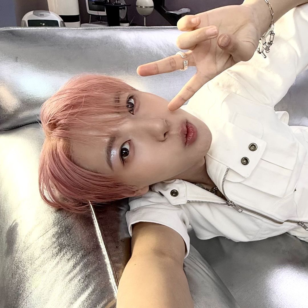 huangrenjunface's tweet image. 