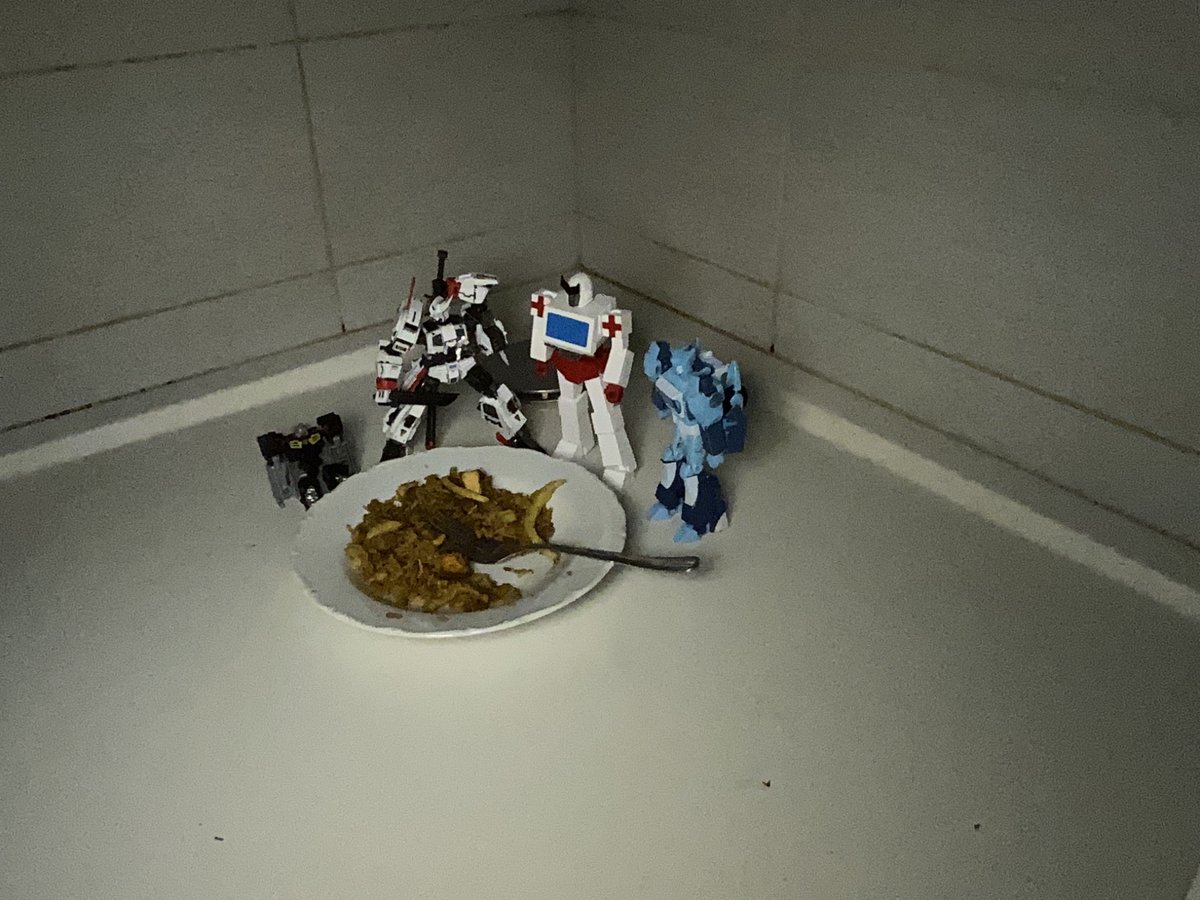 Doomlighto tweet media