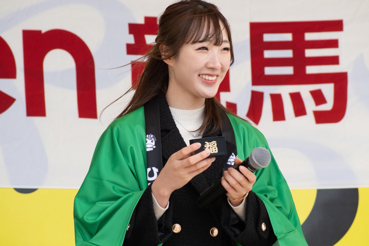 すみません、女優でした。