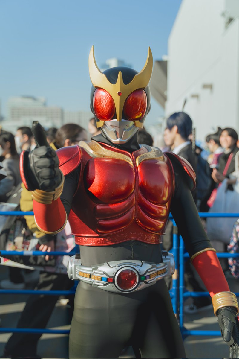 MASHdadadaaaa's tweet photo. 【初めての冬コミ記録】

超絶イケメンすぎる仮面ライダー達
クオリティ神すぎる
ゼッツとクウガ好きすぎて一生ニヤニヤしてた

#C107_cos #c107 #C107コスプレ https://t.co/gmpCkFxLgN