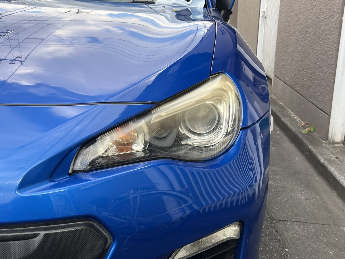sc82RYO's tweet photo. 今回は、車納車してから気になってた、ヘッドライト磨きしてみた！
良くなったから良いかなと思いつつもう一度やり直したいなと思った‼️
#BRZ
#スバル
#ZC6
#車納車募集中 https://t.co/FOzT6zAUuV