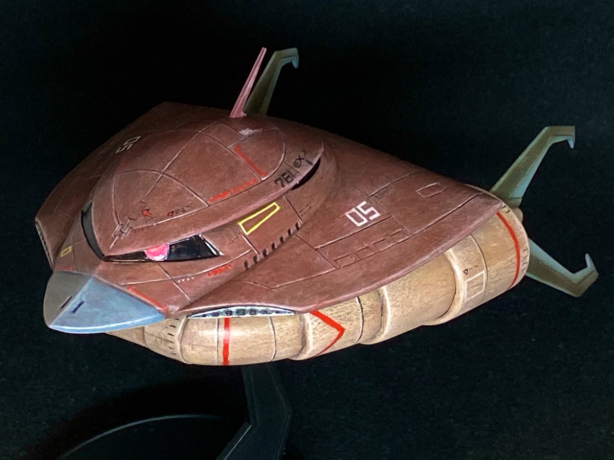 バンダイ ベメ 1/550 グラブロ
MSVコレクションファイルカラー

正月モデリングにて完成‼️

サフまで吹いてあったお手付きを
2日で塗装しました

#お正月プラモ展示会2026
#旧キット
#筆塗り
#手描きマーキング