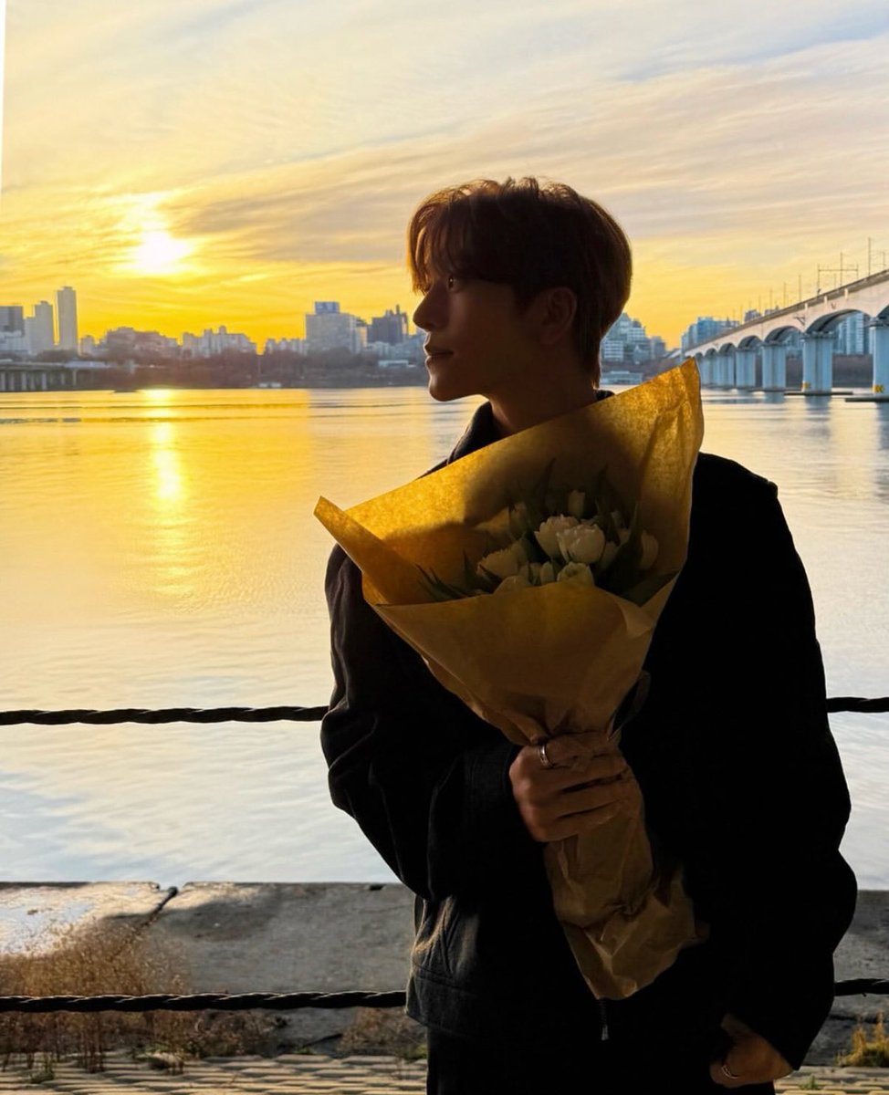 He_Gumi's tweet image. 260102 #알파드라이브원 인스타 #허씬롱

100DAYS💐