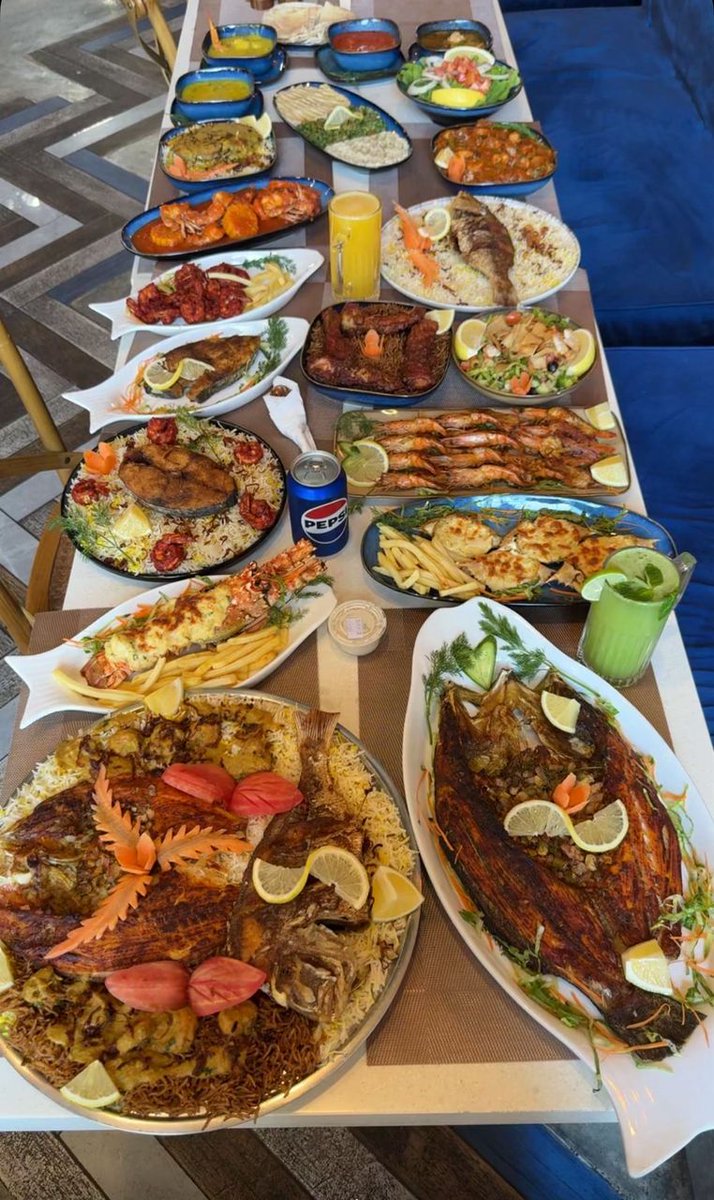 #الجمعة ما يحلى اليوم اله مع البحري من مطعم أهل الشرقية للمأكولات البحرية 🐟🐟🦐🦐