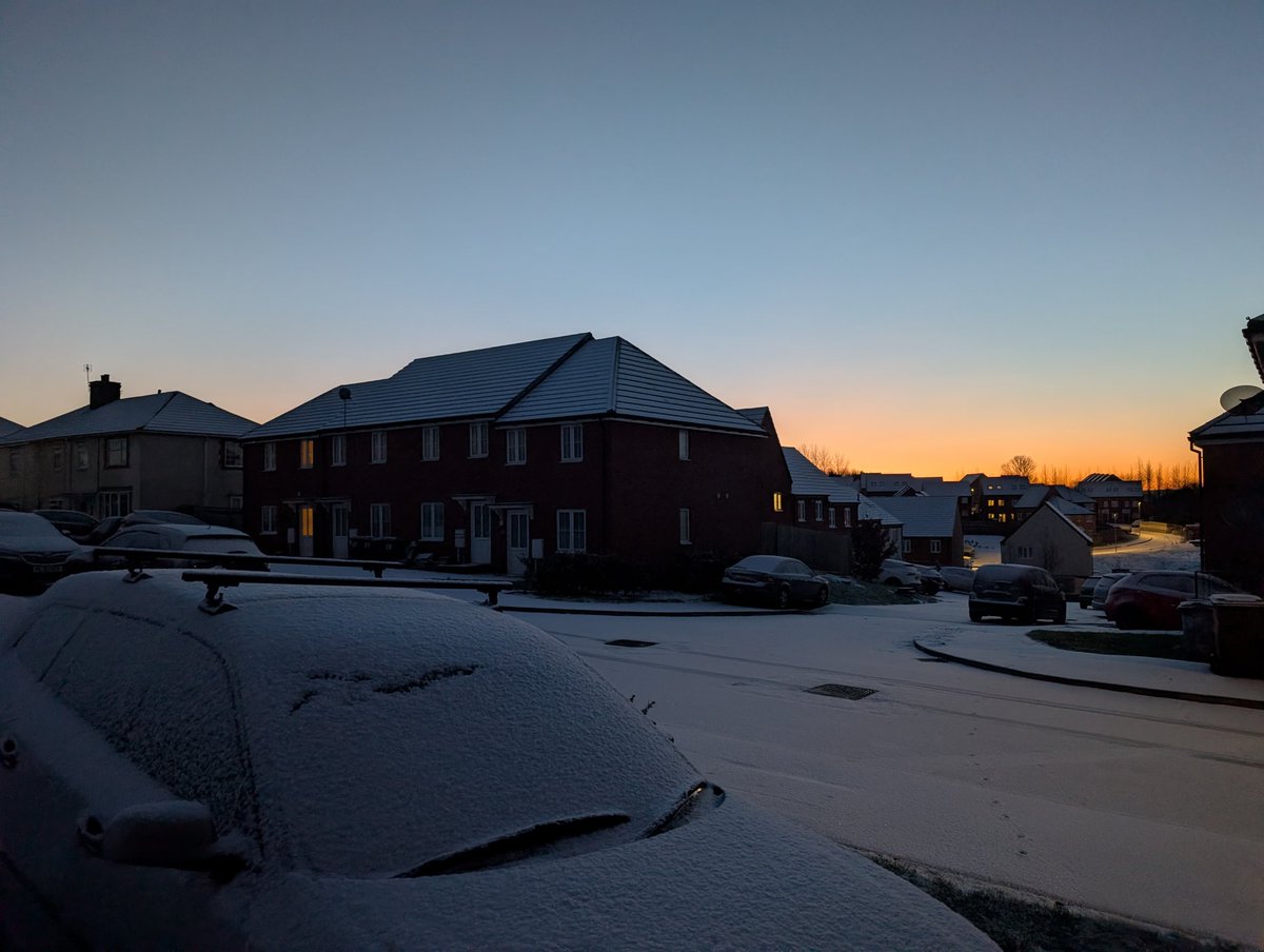 Cizardev's tweet photo. @Met4CastUK Melton Mowbray this morning https://t.co/Ezz8slmESU