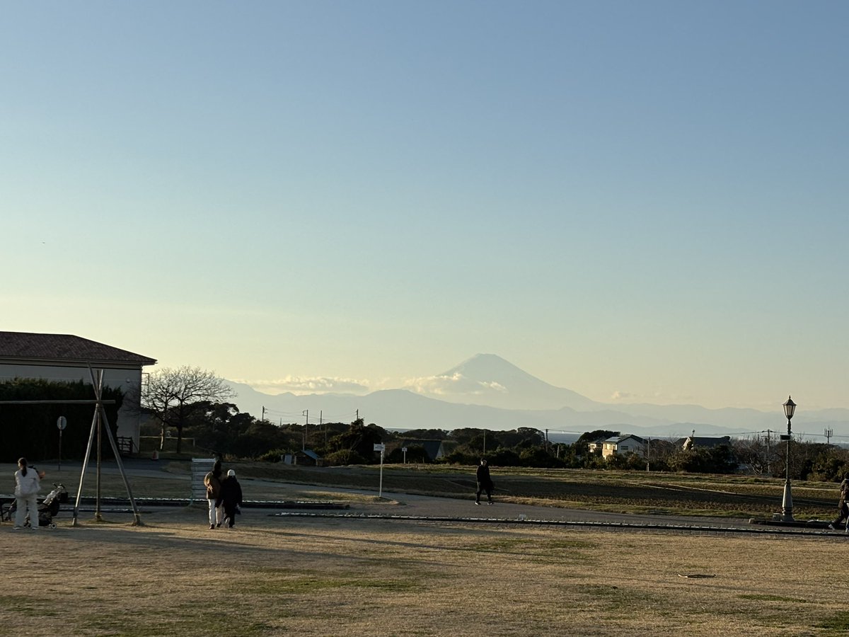 遅ればせながら
明けましておめでとうございます！本年もよろしくお願いします。
