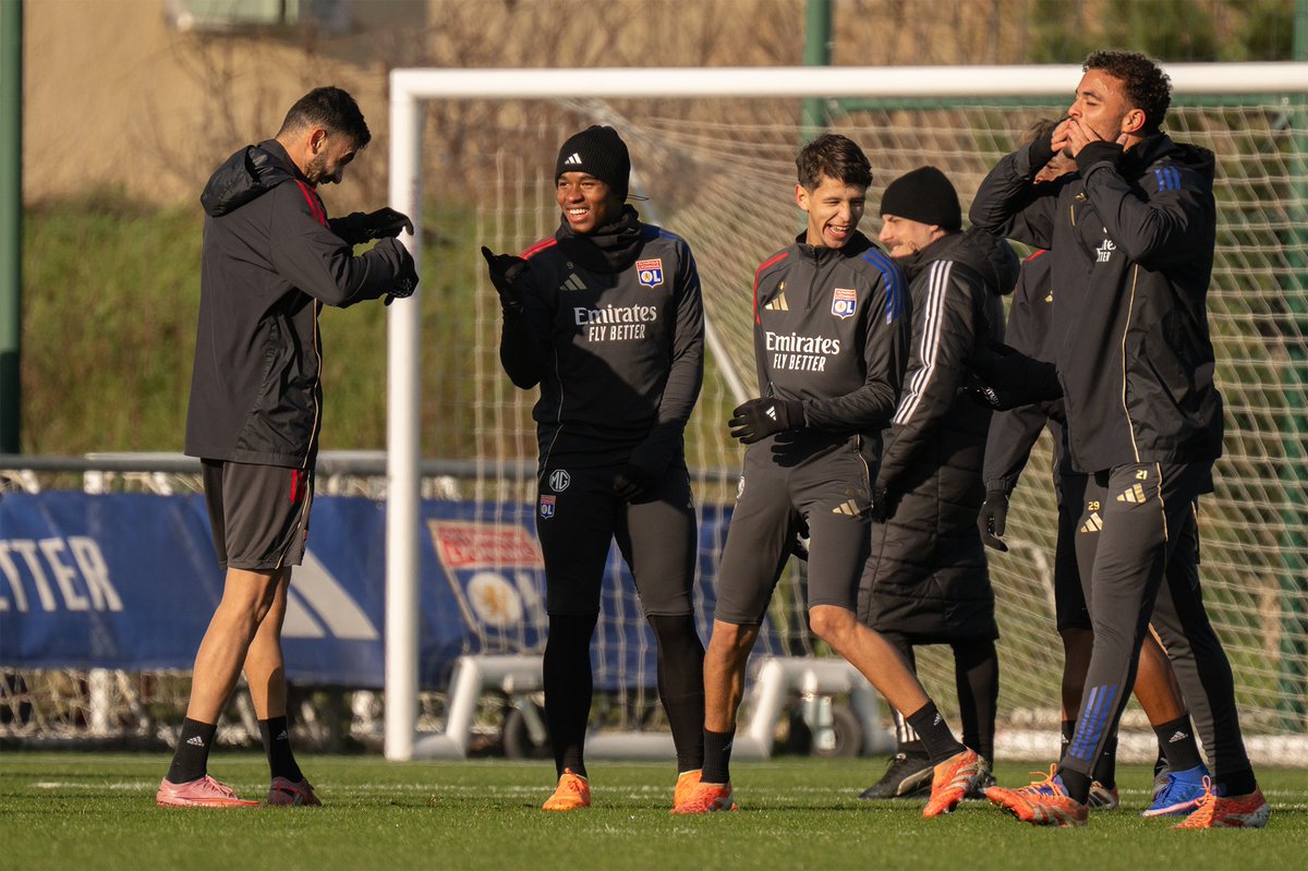 📸 Les premiers entrainements d'Endrick sous nos couleurs ❤️💙