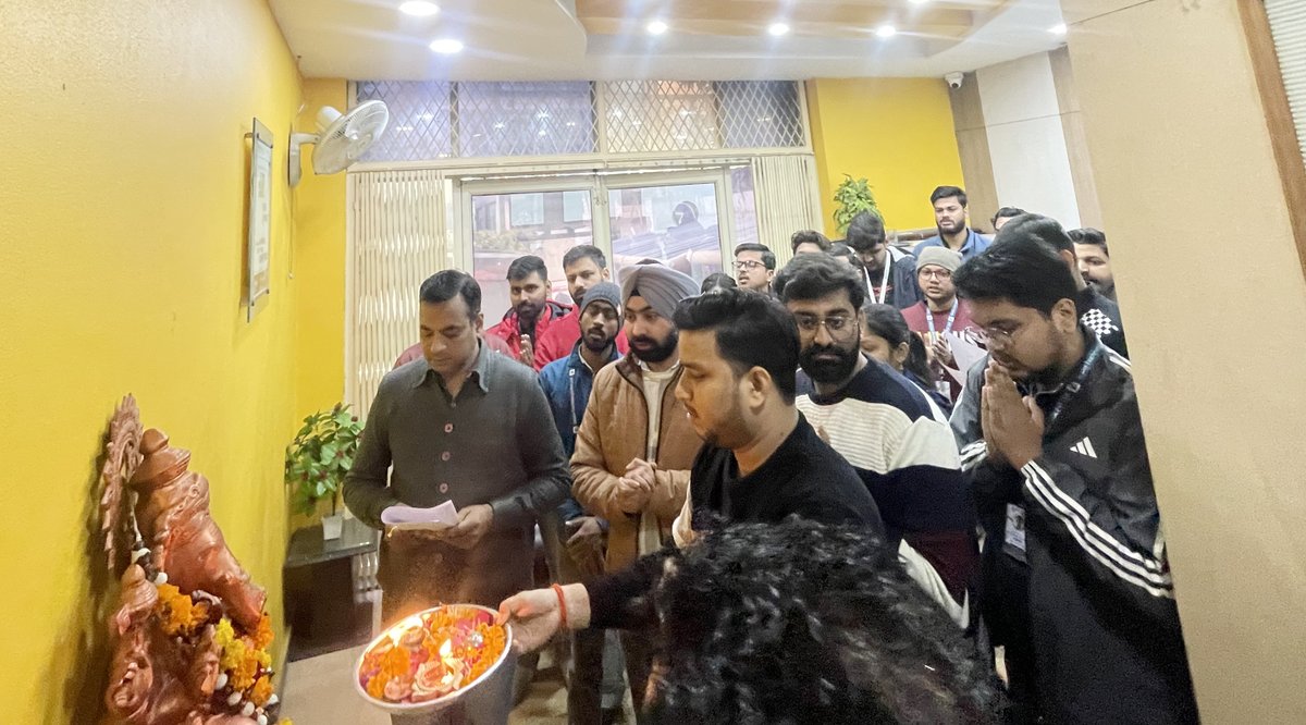 Braintechnosys's tweet photo. The Brain Technosys team welcomed New Year 2026 by starting the first working day with Lord Ganesh Pooja, “Ganesh Vandana,” fostering positivity, unity, and a strong foundation for the year ahead.

#BrainTechnosys
#NewYear2026
#NewBeginnings
#PositiveStart
#CorporateCulture https://t.co/XOIEWCyw3z