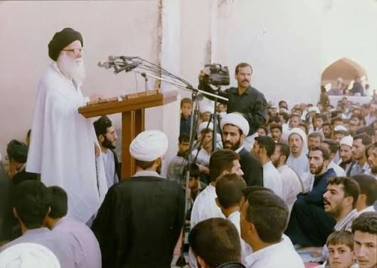 ⛔فكل علم جاء به أمير المؤمنين عليه السلام إنما هو بتسديد من الله وإلهام حسب تلك الطاقة الضخمة العقلية والروحية التي يتصف بها سلام الله عليه والتي تفوق كل تصور 

الولي الشهيد السيد محمد الصدر (قدس سره)
 خطبة الجمعة الثلاثون