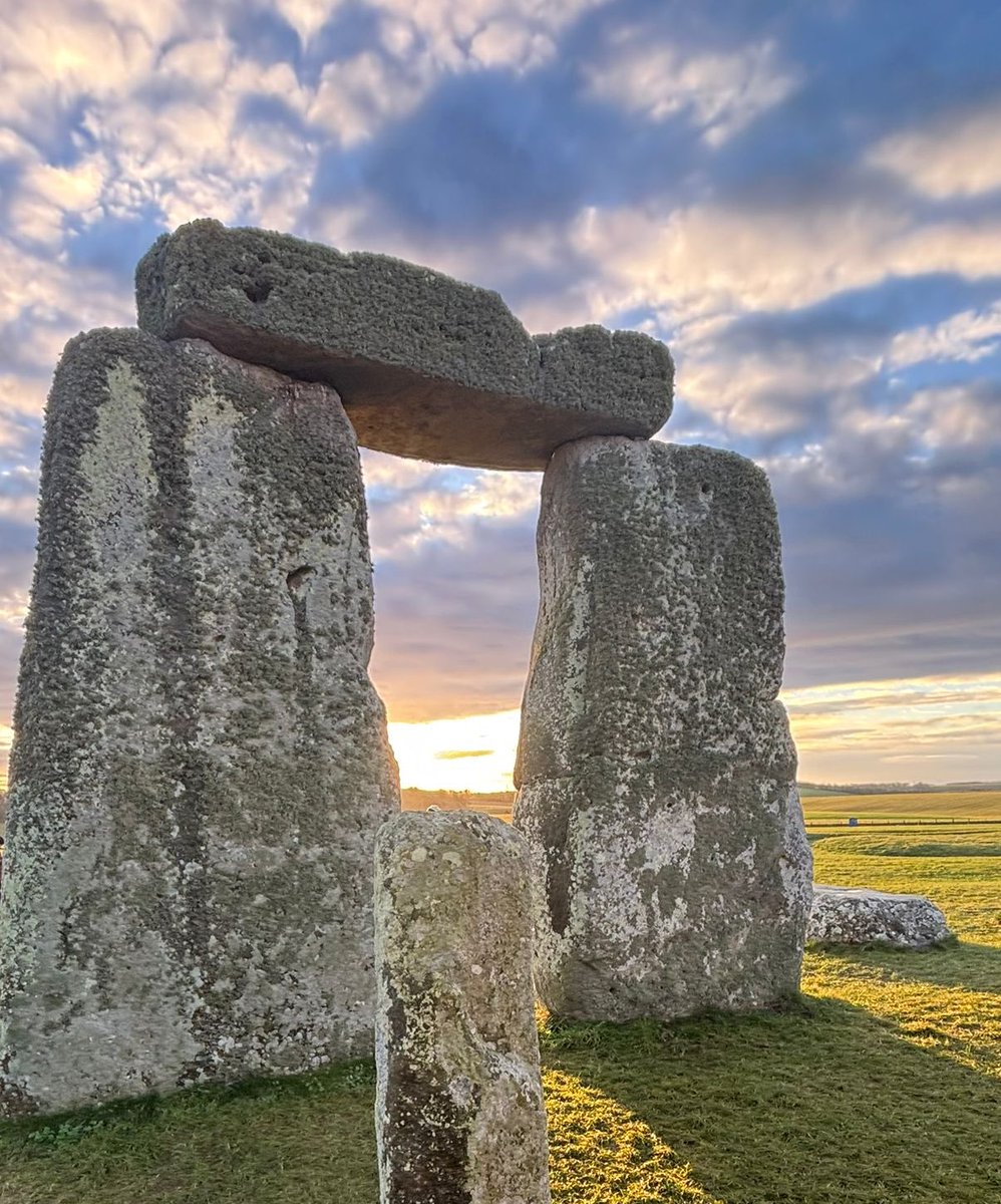 Stonehenge U.K tweet media