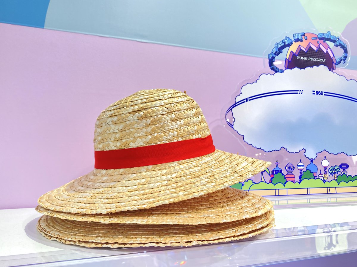 おすすめ商品】 ルフィの麦わら帽子(バギーがつけた傷付き） 2,200円