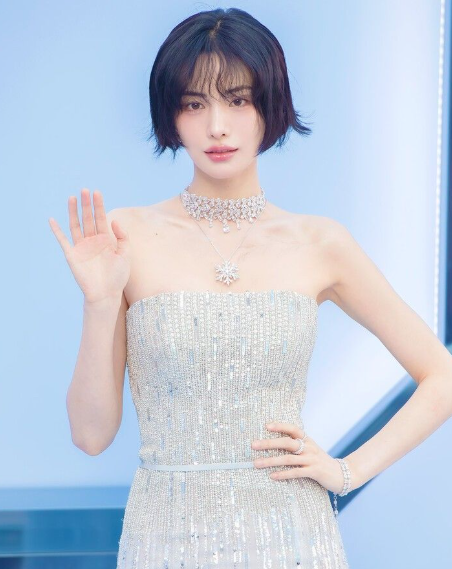 AboutMusicYT's tweet photo. Nana is being sued for "attempted murder" by the man who broke into her home. The intruder, currently on trial for serious robbery and assault, alleges that Nana attempted to kill him during the incident. Police had previously stated that Nana acted in self-defense. https://t.co/jwLPGbeoP2