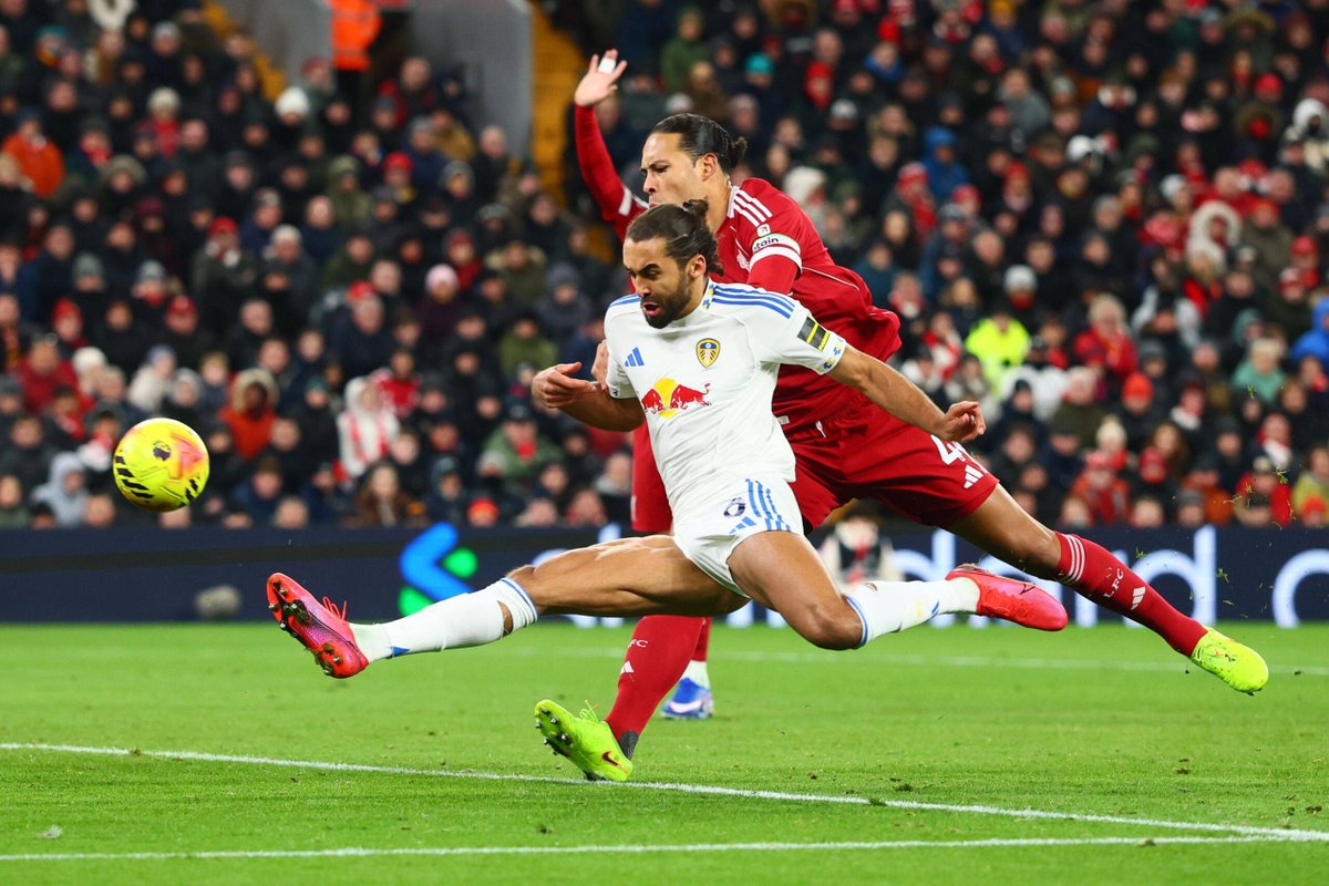 eddiegibbs's tweet image. ‼️ Slot's Liverpool in Managed Decline

I am beyond bored now. Liverpool are not merely dull to watch, they are anaesthetised. The 0–0 with Leeds was not an accident or an off day, it was the logical outcome of a side playing football as an act of self preservation rather than…